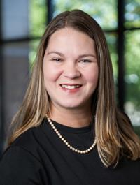 Lauren Soderstrom headshot